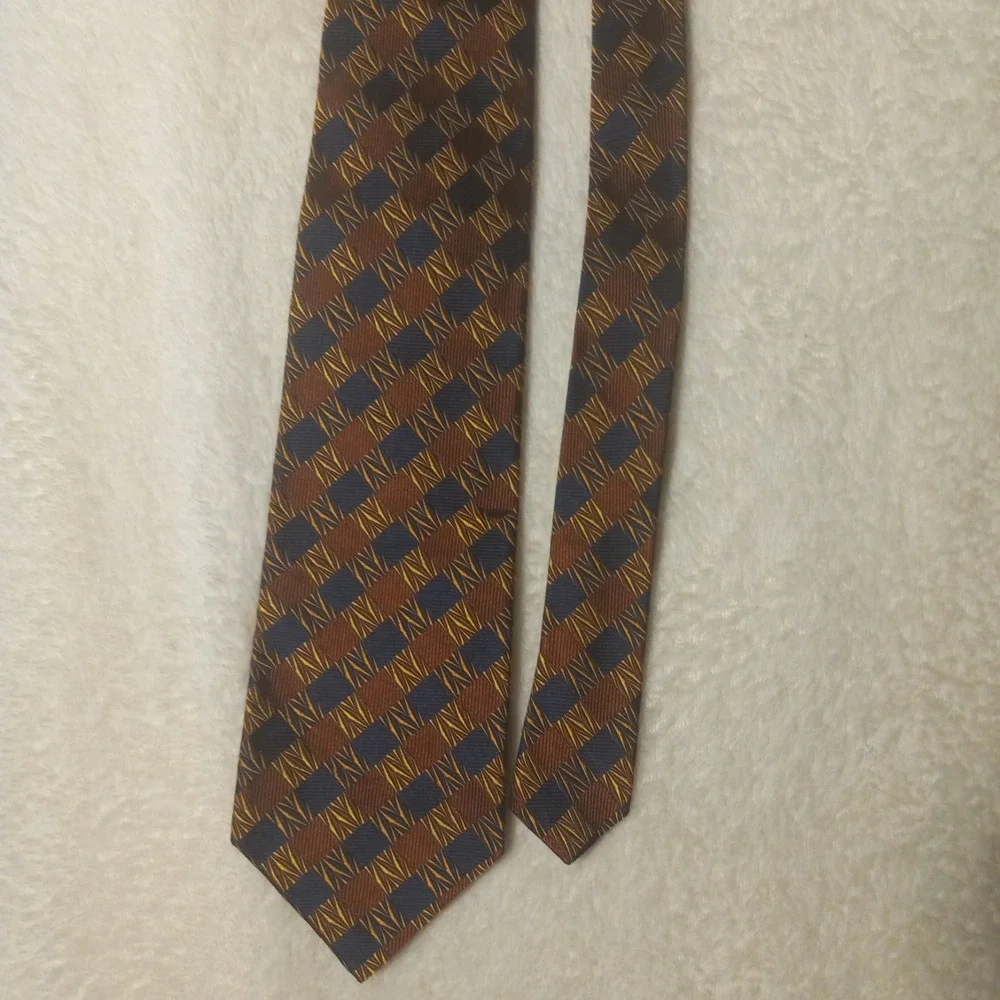 Aquascutum of London Silk Franco's Tie Men's Necktie Made In hand made in USA